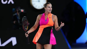 详解棒球规则中的投手异物检查标准松脂、滑石粉与汗水的合法边界