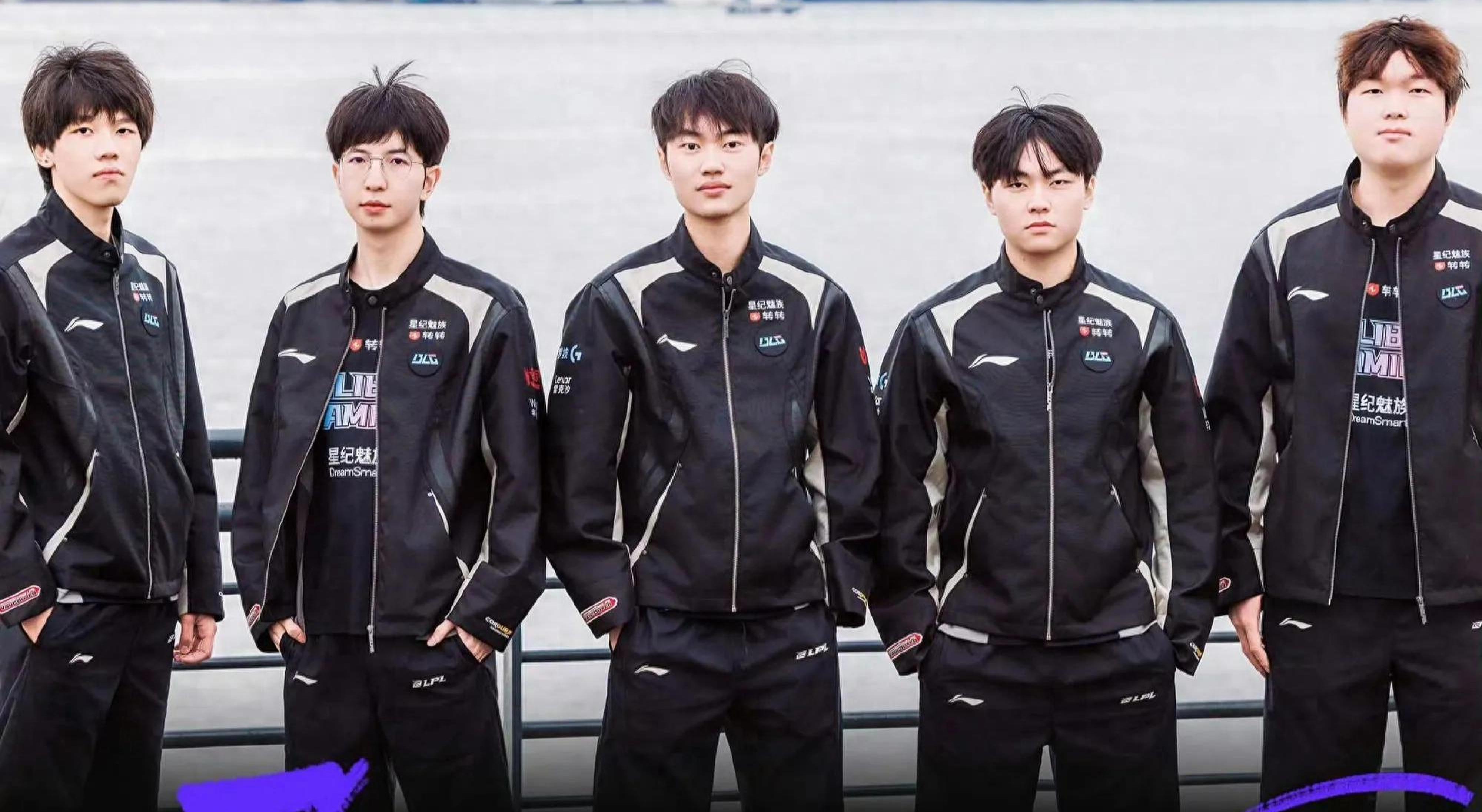 键球上略显 键球上略显